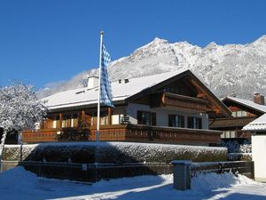 23984739-Ferienwohnung-4-Garmisch-Partenkirchen-300x225-5