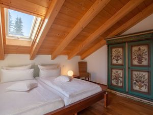 23878836-Ferienwohnung-6-Garmisch-Partenkirchen-300x225-5