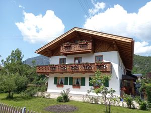 23846586-Ferienwohnung-3-Garmisch-Partenkirchen-300x225-1