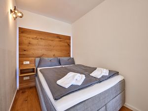 24048884-Ferienwohnung-3-Garmisch-Partenkirchen-300x225-5