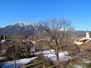 23297802-Ferienwohnung-3-Garmisch-Partenkirchen-300x225-2