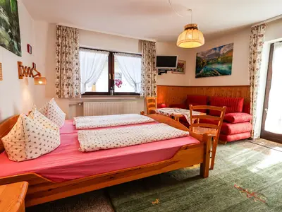 Ferienwohnung für 5 Personen (76 m²) in Garmisch-Partenkirchen 9/10