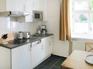 23291411-Ferienwohnung-2-Garz (Rügen)-300x225-2