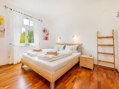Ferienwohnung für 6 Personen (120 m²) in Garz (Rügen) 1/10