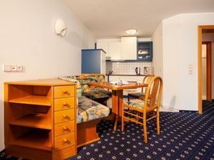 21547719-Ferienwohnung-4-Gaschurn-300x225-1