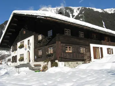 Hausansicht Winter