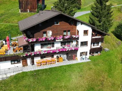 Alpine Chalet Zigjam Haus außen