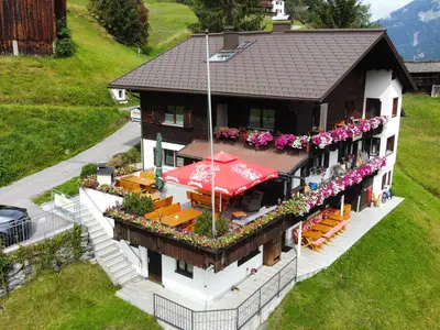 Alpine Chalet Zigjam Haus außen