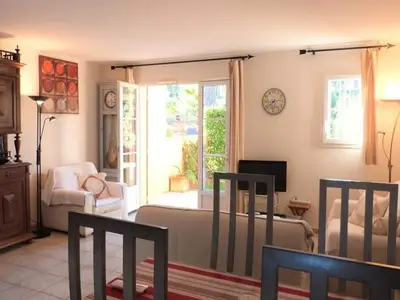 Ferienwohnung für 8 Personen (80 m²) in Gassin 3/10