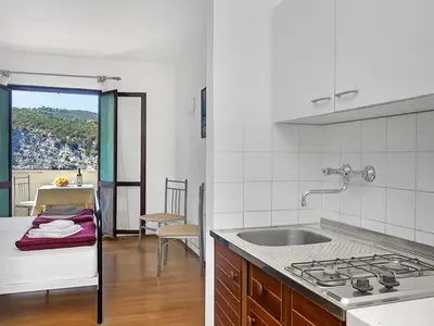 Ferienwohnung für 2 Personen in Gdinj 8/10