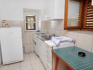 18511586-Ferienwohnung-5-Gdinj-300x225-1