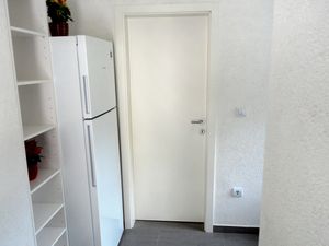 18510578-Ferienwohnung-2-Gdinj-300x225-2