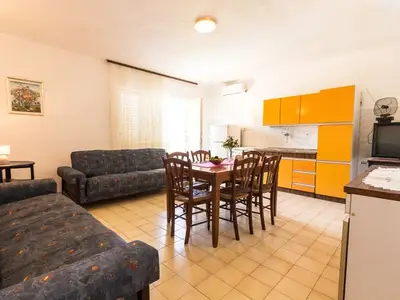 Ferienwohnung für 6 Personen in Gdinj 8/10