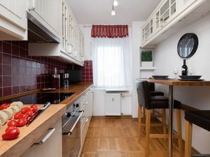 23451047-Ferienwohnung-4-Gdynia-300x225-3