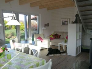 23922691-Ferienwohnung-4-Geestland-300x225-2