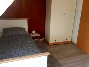 22946845-Ferienwohnung-5-Geestland-300x225-4