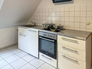 23276285-Ferienwohnung-4-Gelsenkirchen-300x225-5