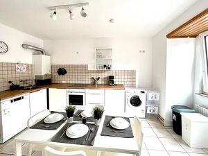 23646484-Ferienwohnung-4-Gelsenkirchen-300x225-4