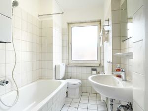 23585870-Ferienwohnung-4-Gelsenkirchen-300x225-2