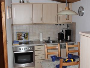 24053188-Ferienwohnung-4-Gelting-300x225-5