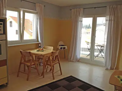 Photo, INSIDE, OUTSIDE