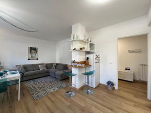 23961196-Ferienwohnung-4-Genua-300x225-4