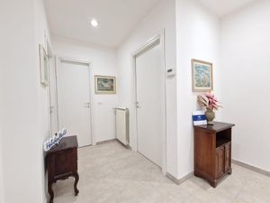 23955409-Ferienwohnung-6-Genua-300x225-4