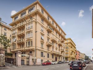 23737305-Ferienwohnung-10-Genua-300x225-2