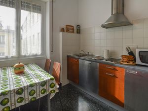 23951211-Ferienwohnung-6-Genua-300x225-1