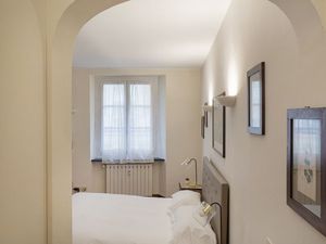 22217389-Ferienwohnung-2-Genua-300x225-2