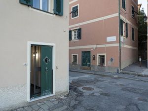 22318201-Ferienwohnung-6-Genua-300x225-5