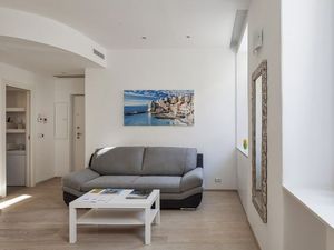 22389291-Ferienwohnung-4-Genua-300x225-2