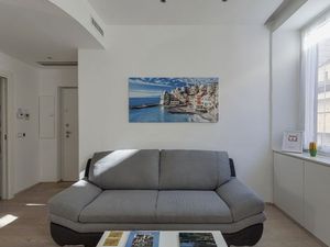 22389291-Ferienwohnung-4-Genua-300x225-3