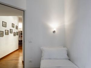 22409483-Ferienwohnung-5-Genua-300x225-1