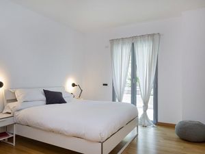 23049885-Ferienwohnung-6-Genua-300x225-2