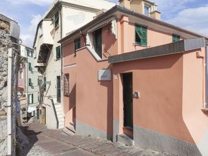 23494080-Ferienwohnung-4-Genua-300x225-3