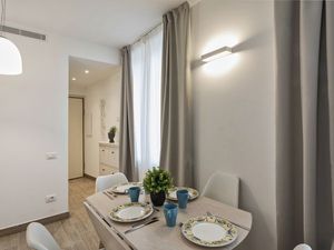 23550351-Ferienwohnung-3-Genua-300x225-5