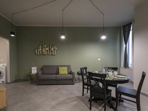 23565248-Ferienwohnung-2-Genua-300x225-0