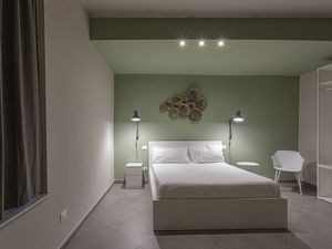 23565248-Ferienwohnung-2-Genua-300x225-5