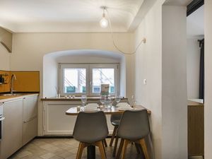 23579396-Ferienwohnung-4-Genua-300x225-4