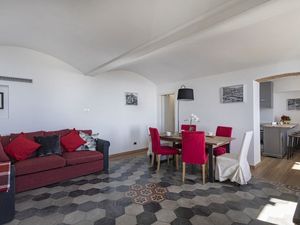 23586323-Ferienwohnung-6-Genua-300x225-5