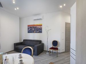 23675852-Ferienwohnung-4-Genua-300x225-4