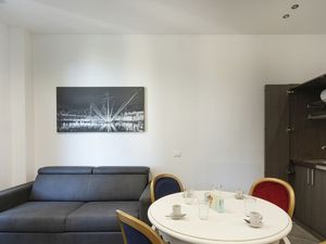 23675849-Ferienwohnung-4-Genua-300x225-1