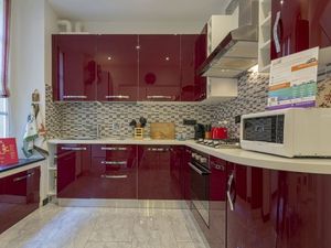 23679416-Ferienwohnung-2-Genua-300x225-4