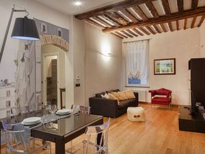 23826854-Ferienwohnung-3-Genua-300x225-0