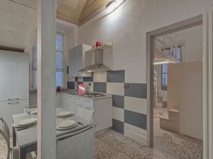 23914653-Ferienwohnung-4-Genua-300x225-3