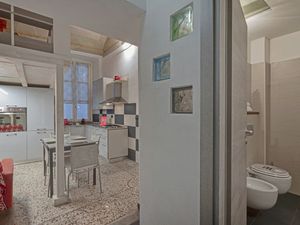 23914653-Ferienwohnung-4-Genua-300x225-2