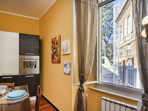 23966449-Ferienwohnung-4-Genua-300x225-5