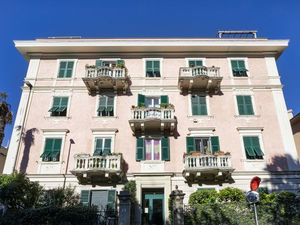 23977141-Ferienwohnung-4-Genua-300x225-0