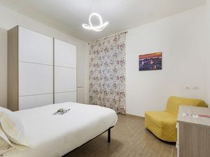 24016558-Ferienwohnung-3-Genua-300x225-5